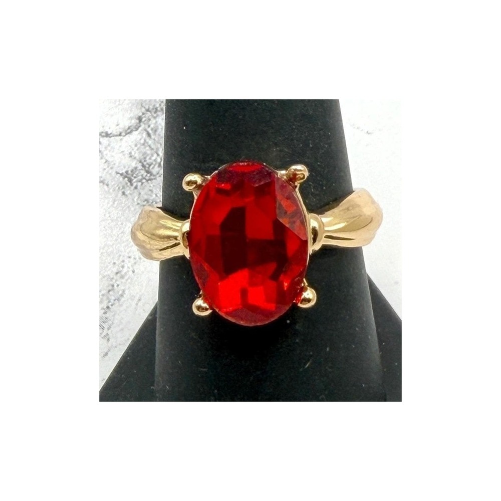 Bold Red Statement Ring Gold Tone Size 8.5 Vampirecore Gothic - VIDEO